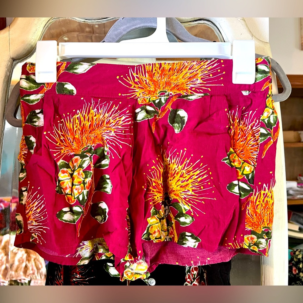 Alohiwai lehua shorts